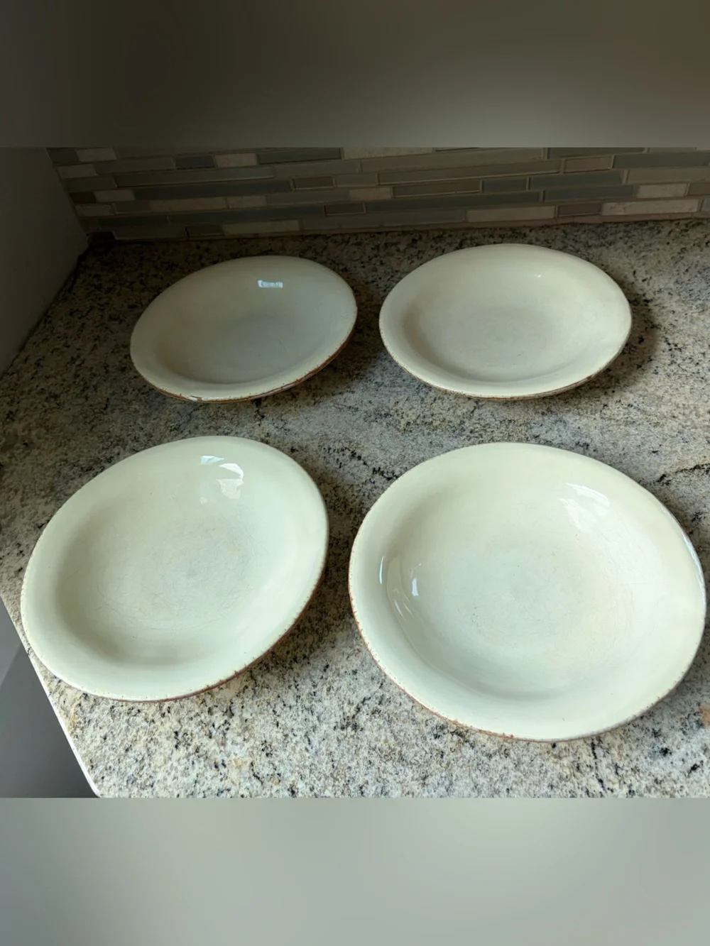 Vietri Crema Rim Soup coupe Bowl (approx 8-3/4”) shallow set of 4